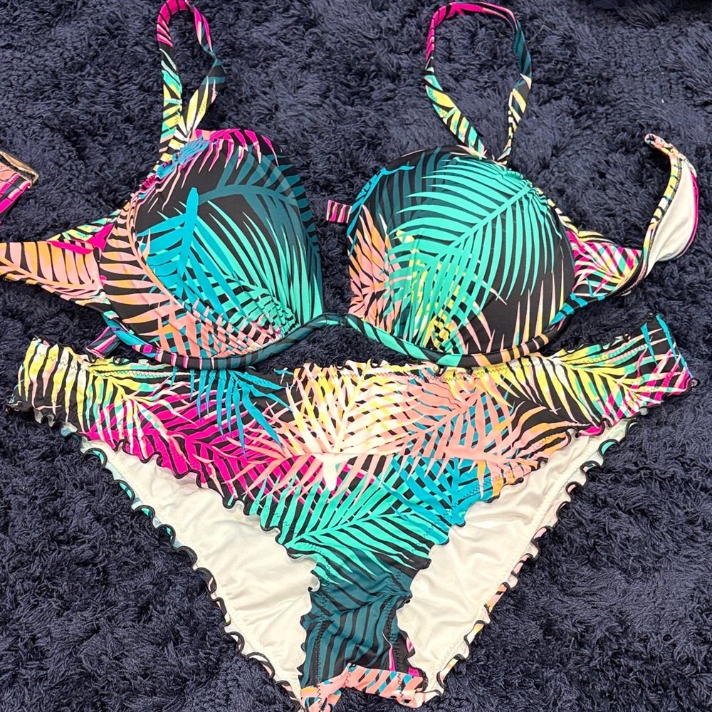 Shade & Shore Multicolor Tropical Bikini 38 DD XL Cheeky Ruffle Bottom
